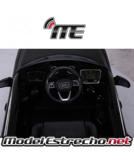 AUDI R8 SPYDER AMARILLO